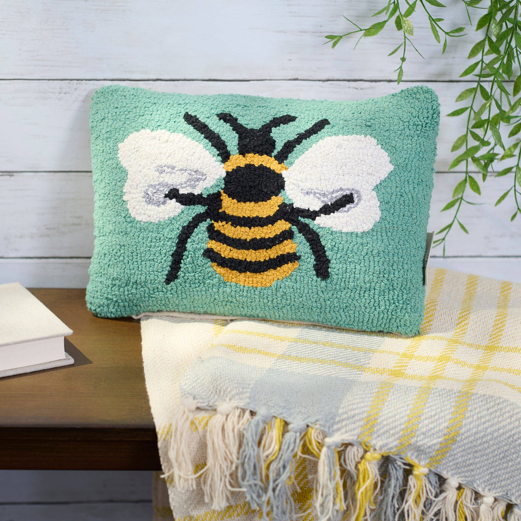 Hooked Bee Pillow